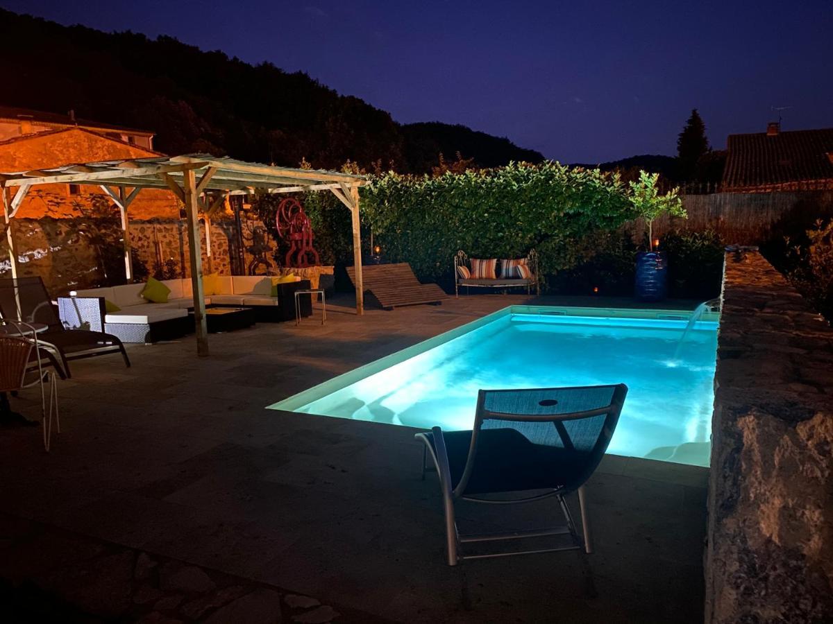 Aux Berges Du Libre Bed & Breakfast Felines-Termenes Exterior photo
