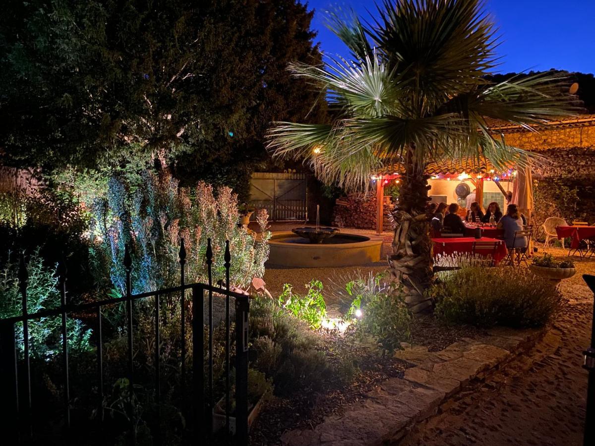Aux Berges Du Libre Bed & Breakfast Felines-Termenes Exterior photo