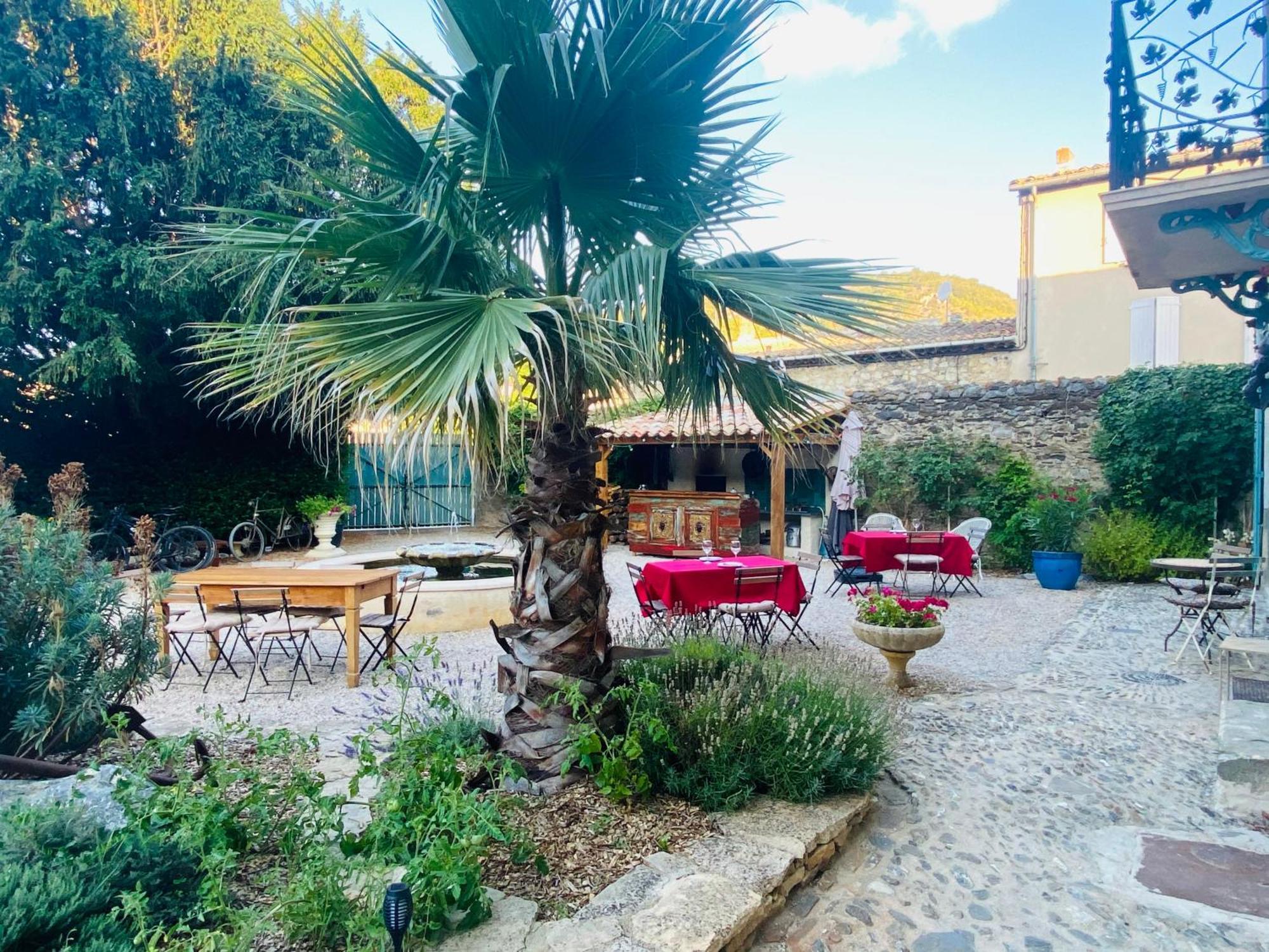 Aux Berges Du Libre Bed & Breakfast Felines-Termenes Exterior photo